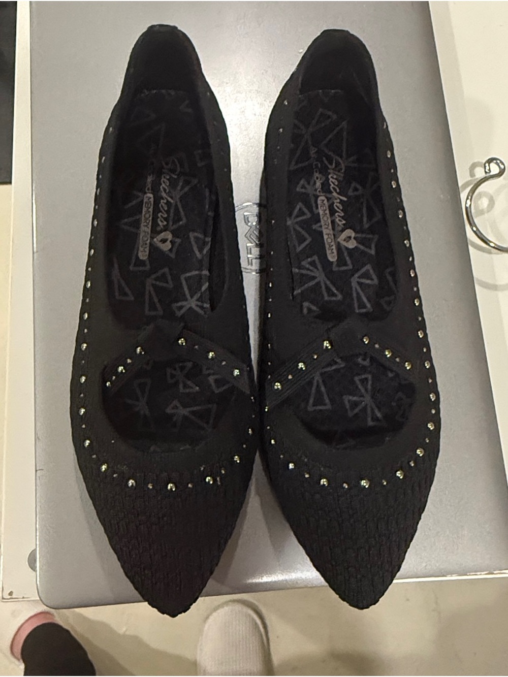 Skechers Black Pointed Toe Studded Knit Flats size 7